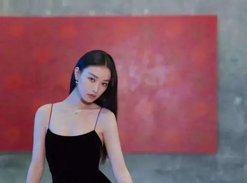 9個動作打造迷人直角肩，告別粗壯斜方肌，重塑都市白領優雅體態